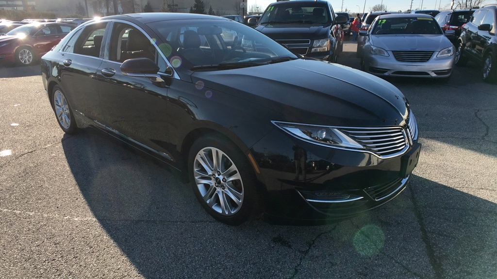 Pre Owned 2016 Lincoln Mkz Base 4d Sedan In Louisville F8878